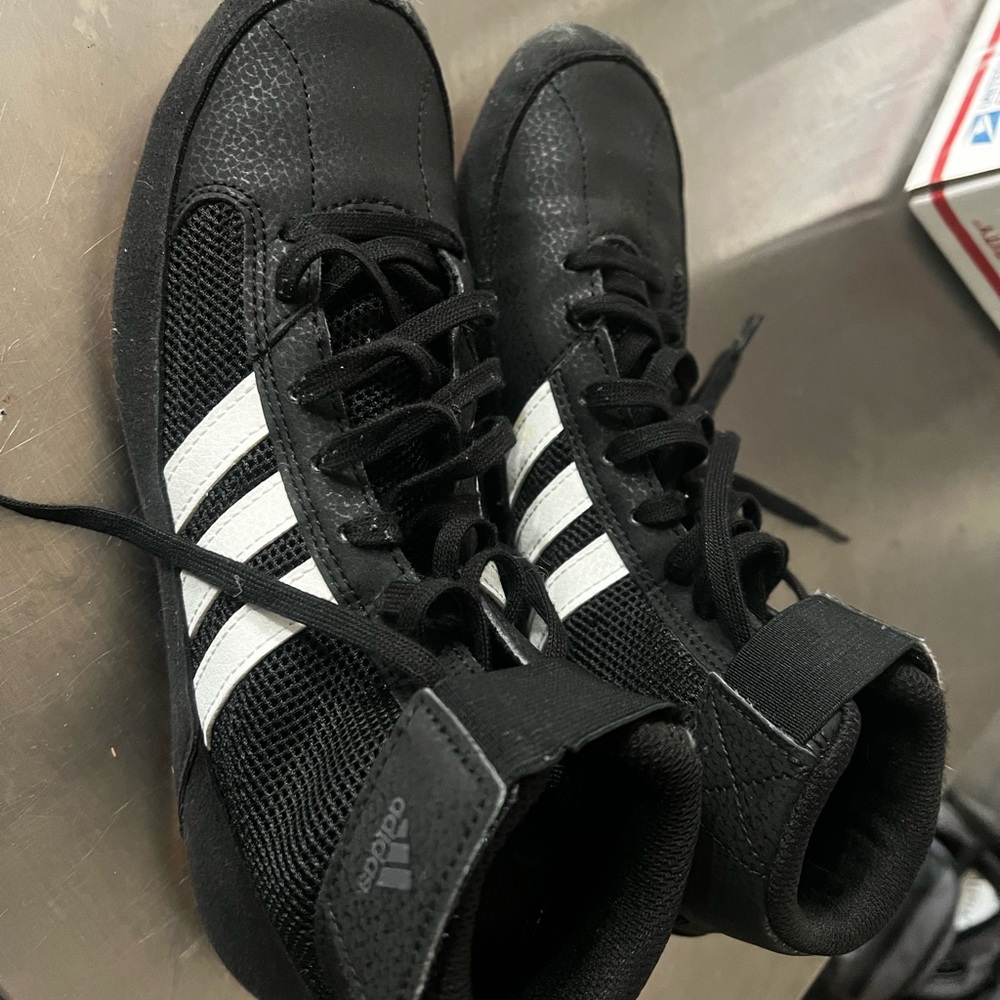 Wrestling shoes men’s size 8
